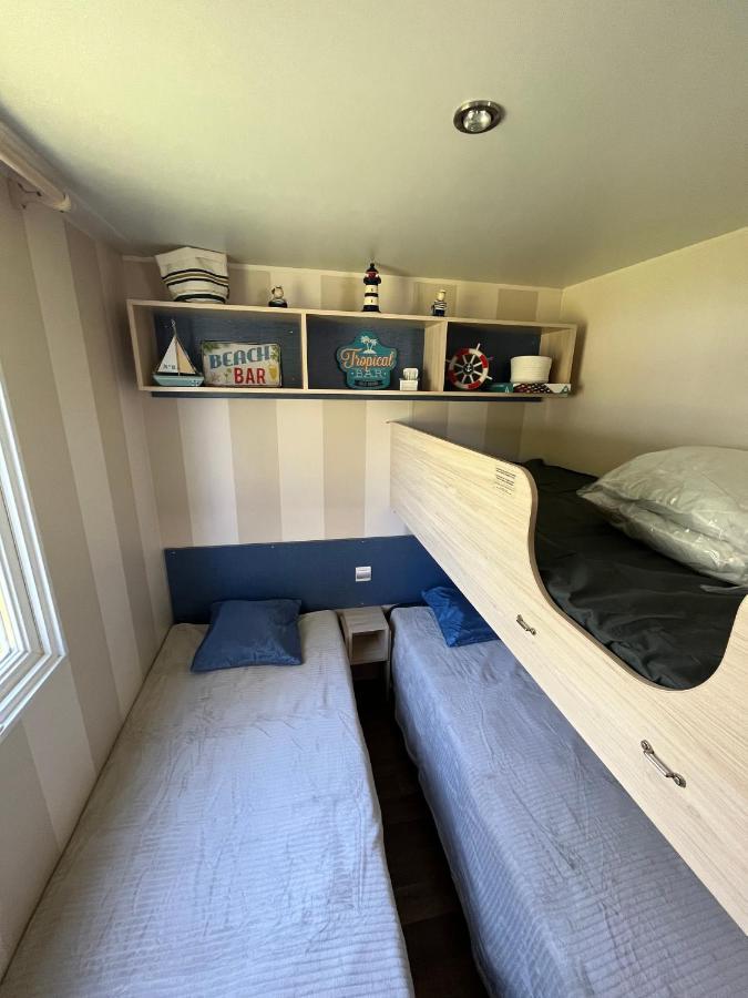 Mobil-Home Climatise Avec Piscine Aureilhan  Buitenkant foto